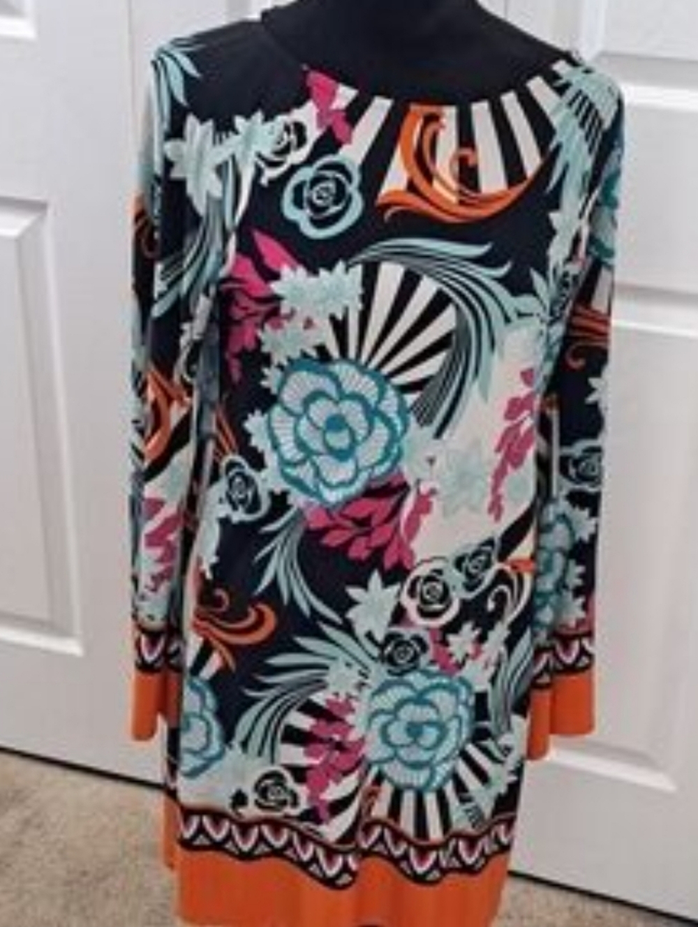 Bundle 2/$26-MSK bell-sleeve dress